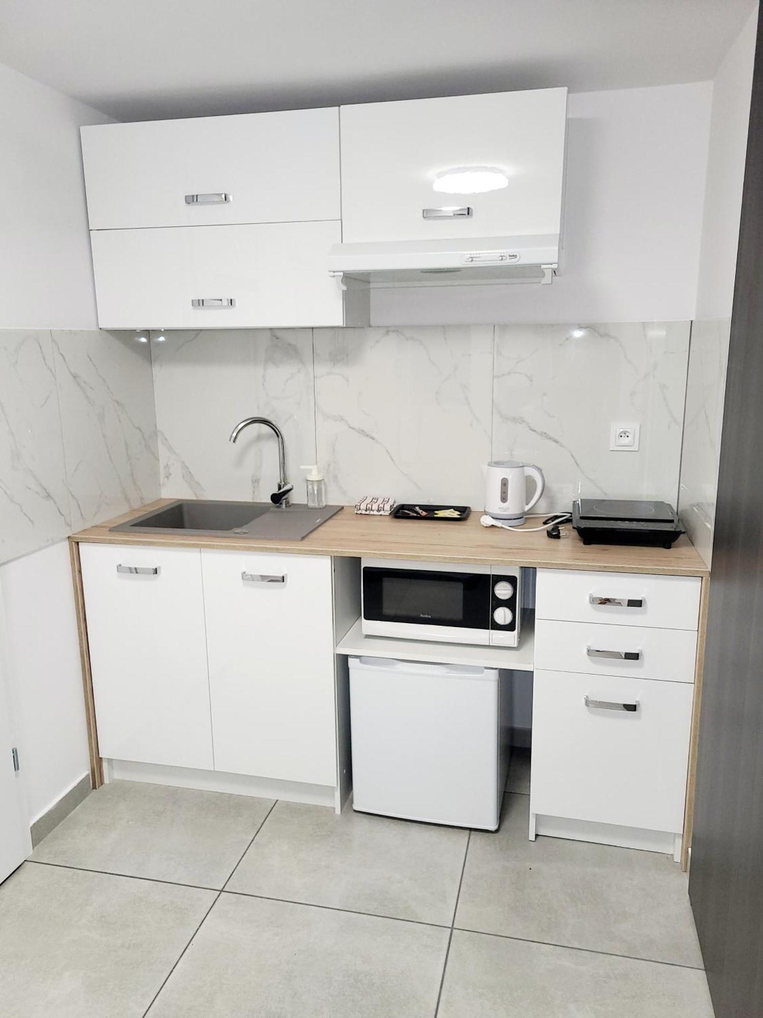 Mini Apartamenty Познань Экстерьер фото